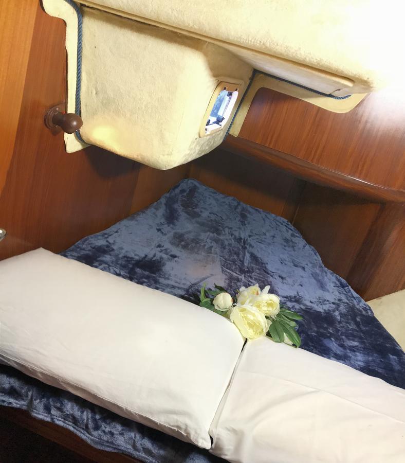 Bed&Boat Eolo 3 Hotel เวนิส ภายนอก รูปภาพ